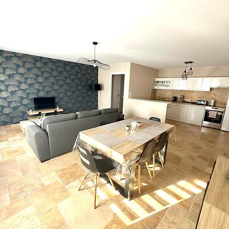 Apartamento Le Petit Phuket Saint-Laurent-sur-Saone Exterior foto