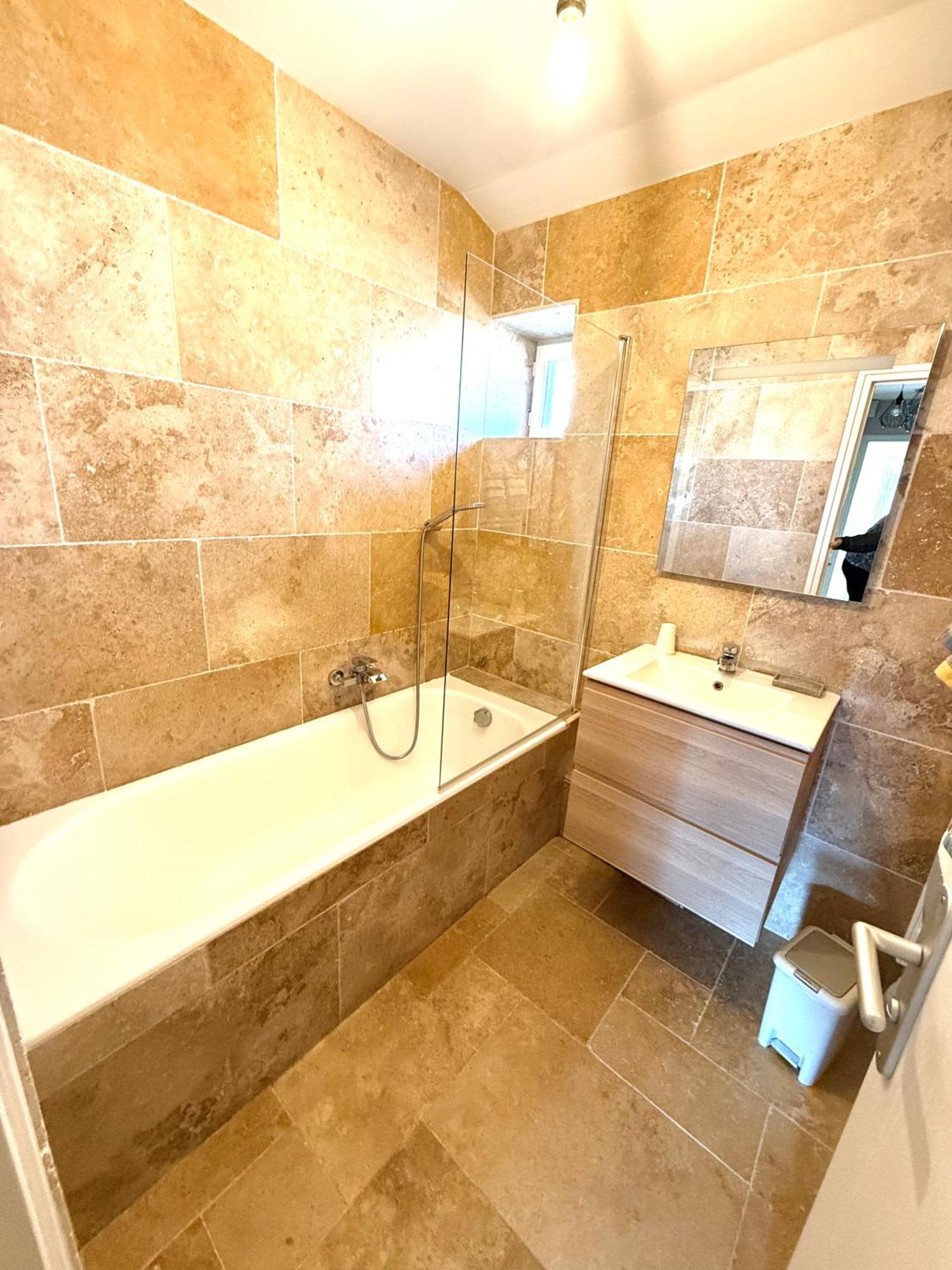 Apartamento Le Petit Phuket Saint-Laurent-sur-Saone Exterior foto